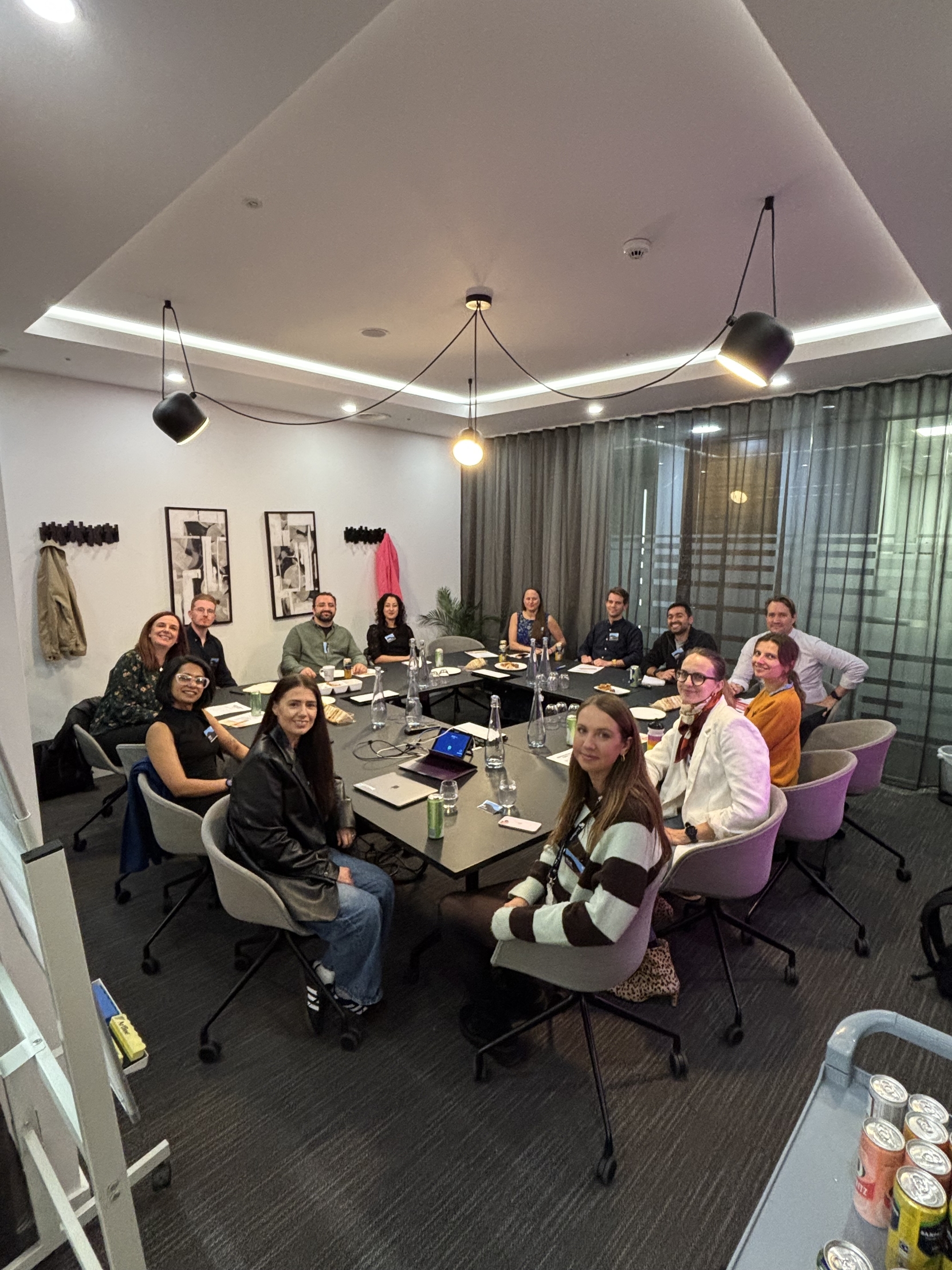 {{imageAltText(storage/images/Padl AI Roundtable.jpg)}}